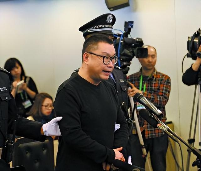 尹相杰以前结过婚吗（凭纤夫的爱红遍大江南北）(20)