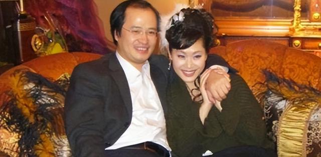 尹相杰以前结过婚吗（凭纤夫的爱红遍大江南北）(17)