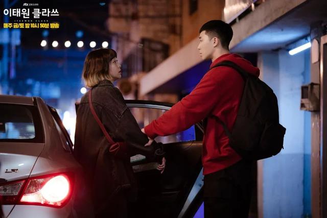 女明星必买的14种包（明星也背这么便宜的包）(6)