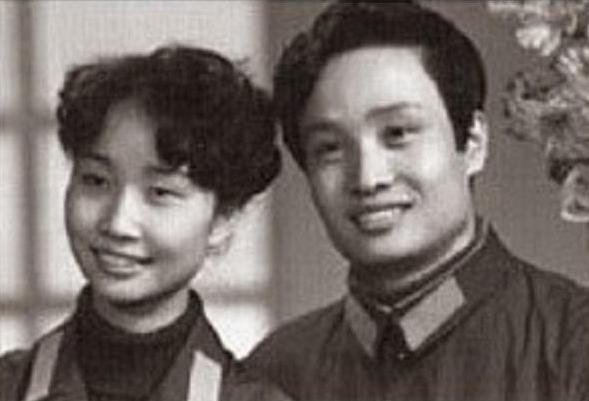 阎维文个人简历及家人（小白杨阎维文25岁娶初恋）(7)