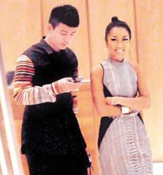 吉克隽逸家境（炫富卖惨哭穷）(35)