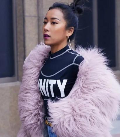 吉克隽逸家境（炫富卖惨哭穷）(36)