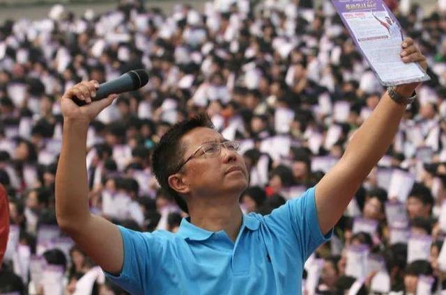 疯狂英语李阳老师现状（10年前那个曾教3亿人）(20)