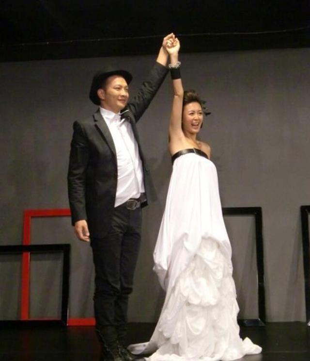 38岁唐宁晒出近照依旧甜美可人（35岁童星唐宁突然宣布离婚）(10)