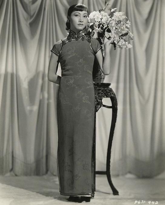 以前旗袍和现代旗袍的区别（上世纪20年代形成的旗袍）(21)