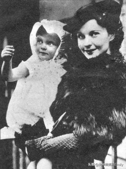 钟镇涛张曼玉结婚（她是乱世佳人也是）(27)