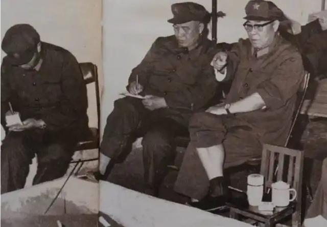 杨尚昆被关押时病危（杨尚昆被关押时病危）(9)