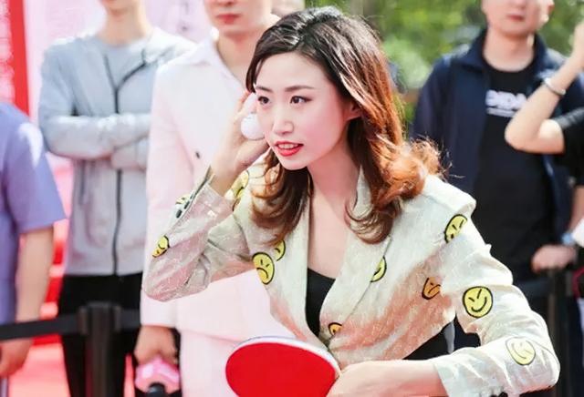 郭跃近况乒乓界 生活羡煞旁人假小子蜕变女神(12)