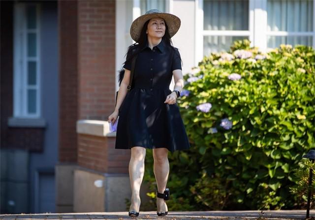 孟晚舟4次婚姻怎么回事（两次婚姻四个孩子）(3)