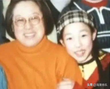 四大出轨女明星现状（被出轨遭陷害百亿票房女演员卷土重来了）(4)