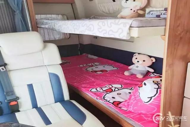 大通v80长轴高顶无中门b型房车（享受周末2人世界）(19)