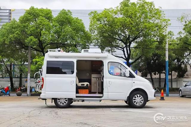 大通v80长轴高顶无中门b型房车（享受周末2人世界）(16)