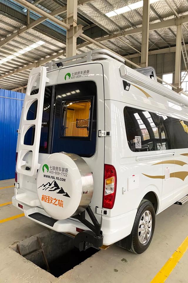大通v80长轴高顶无中门b型房车（享受周末2人世界）(26)