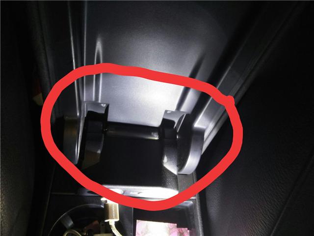 宝马z4的优势和劣势（拉风轿跑宝马Z4的七年之痒）(15)