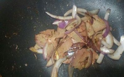 ​洋葱炒猪肝是怎么做的