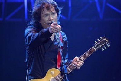​伍佰写给一个女歌手的歌