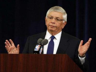 nba十大疯狂时刻（奥本山宫殿事件细节复盘）(6)