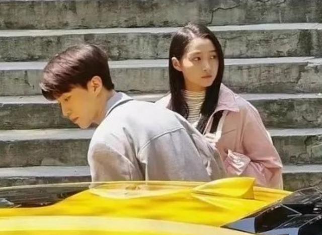 范丞丞和关晓彤吻戏是借位吗（曾少年路透曝光）(5)