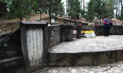 ​2023年重阳节可以修坟墓吗