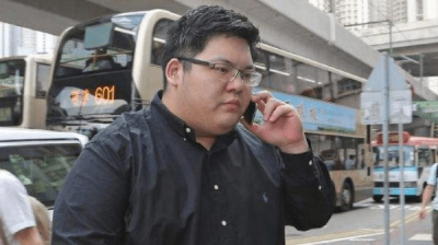 ​向佑是向太亲生的吗(向佑是丁佩所生)