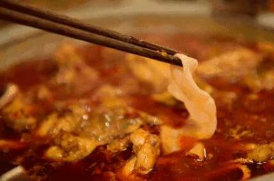 ​鸭肠煮多长时间就熟了，鸭肠易熟/放锅中煮半分钟