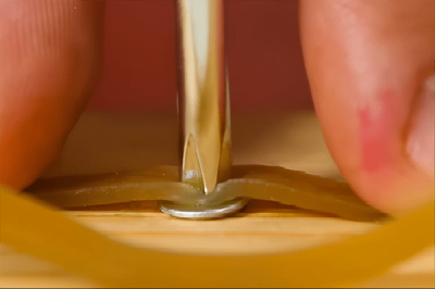 ​螺丝的十字花磨圆了拧不出(螺丝的十字花磨圆了怎么办)