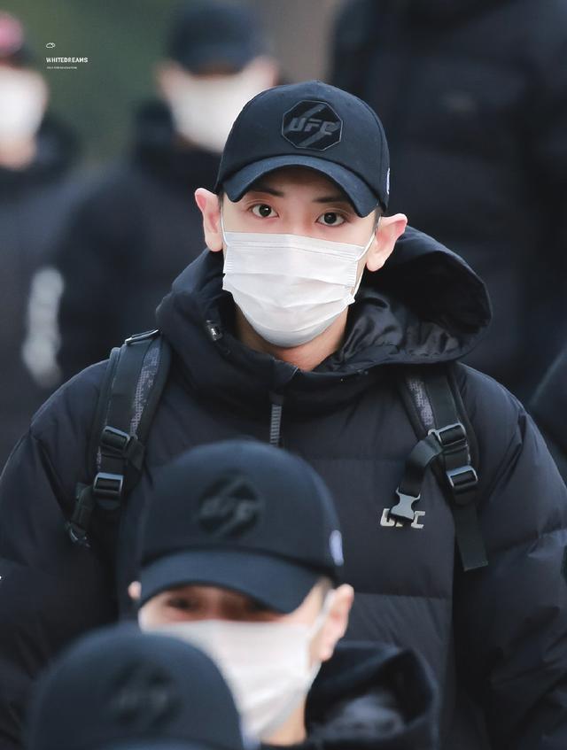 朴灿烈入伍时间和退伍时间表(朴灿烈为什么只入伍一年)