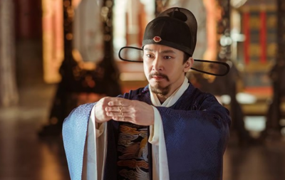 ​朱祁镇传位给谁了（朱祁镇怎么好的）