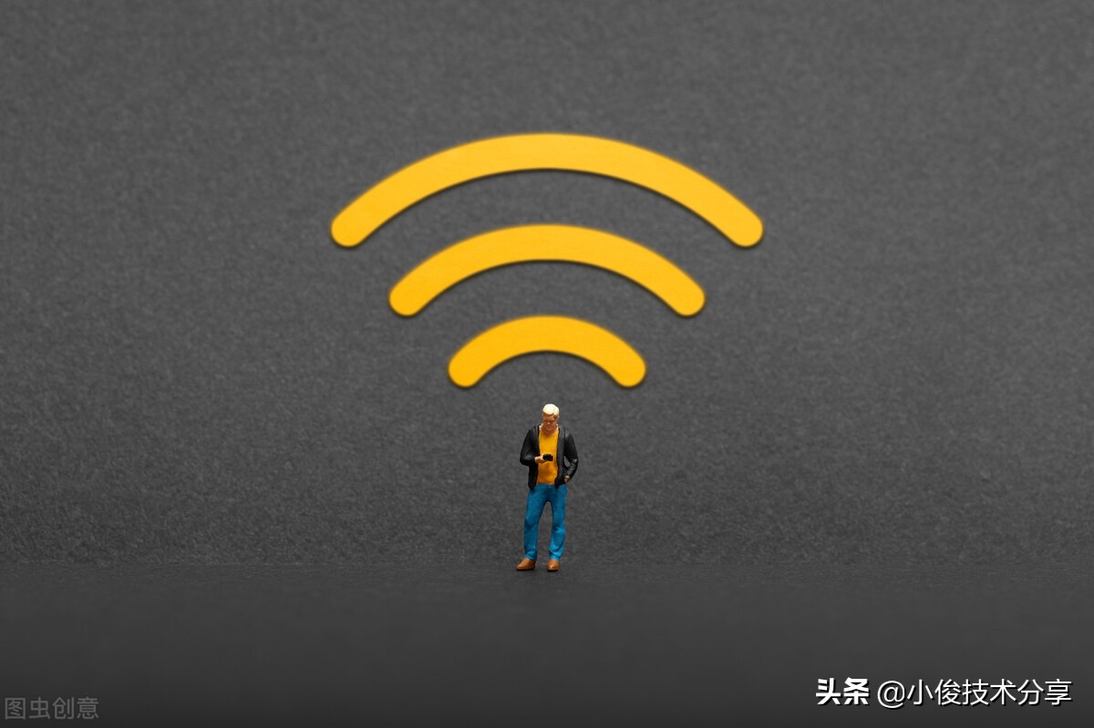 ​自家wifi密码忘了咋办只有手机（家里wifi密码忘记了怎么办？教你一招，用手机快