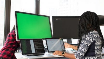 ​电脑突然没声音了（电脑突然没声音了,重启也没用）