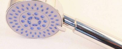 ​怎样去淋浴头的水垢 怎样去除淋浴头上的水垢