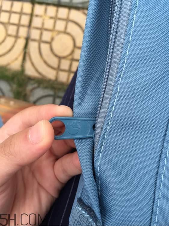 北极狐双肩包真假辨别对比 双肩包什么牌子的好? 北极狐双肩包真假辨别对比 双肩包什么牌子的好?