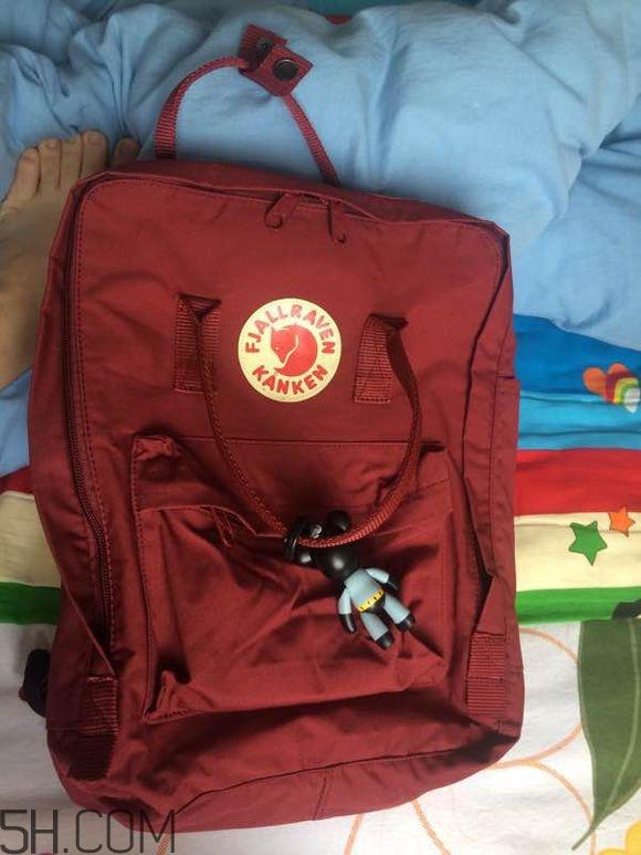 北极狐双肩包真假辨别对比 双肩包什么牌子的好? 北极狐双肩包真假辨别对比 双肩包什么牌子的好?