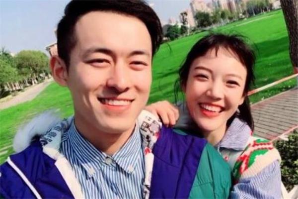 女生同意你追她的表现 女生让你追她的暗示 女生同意你追她的表现 女生让你追她的暗示