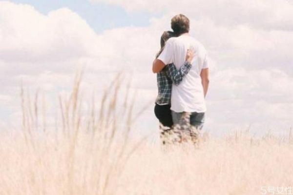 女生刚分手怎么追机会大 怎么追一个刚分手的女生 女生刚分手怎么追机会大 怎么追一个刚分手的女生