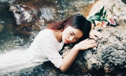 受过情伤的女孩怎么追