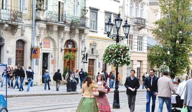 很多乌克兰美女在中国工作,为何她们都不太爱出门接受不了这点