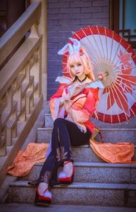 ​高中生COS公孙离，看到脚上的“攻速鞋”，网友：比手办都精致