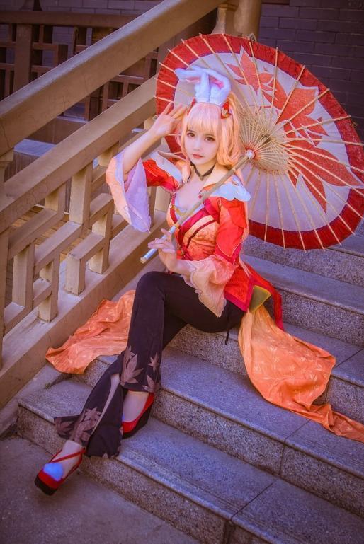 高中生COS公孙离,看到脚上的“攻速鞋”,网友:比手办都精致