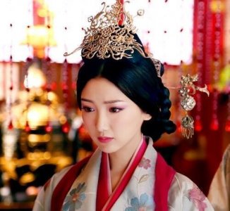 ​此女6岁当上皇后，内幕耐人寻味，15岁当上太皇太后堪称奇迹