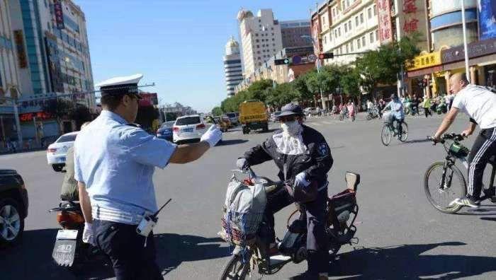 ​电动车驾照新规出炉，得知费用后，车主“炸了”:要啥电动车