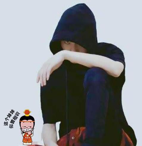 抖音未解之谜终于揭开，黑脸V曝光真实面目，网友：真的是很帅！