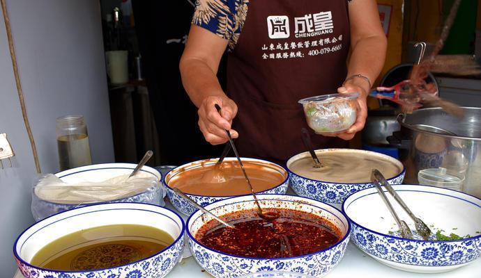 济南芙蓉街：最负盛名的齐鲁小吃第一街