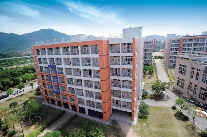 珠海三宝宿舍真相曝光！住宿条件最好的竟是......