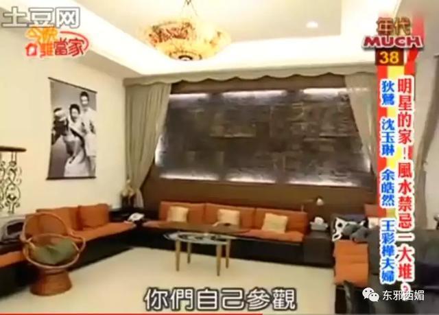 老妈掌掴同行，老爸校园欺凌，出个18岁的“枪击犯”儿子情理之中