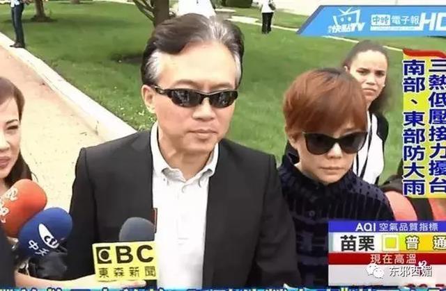 老妈掌掴同行，老爸校园欺凌，出个18岁的“枪击犯”儿子情理之中