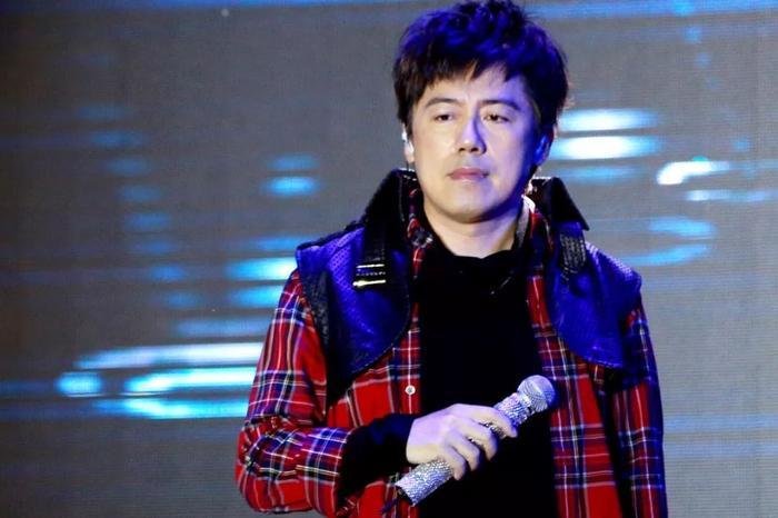 张宇：唱过那么多苦情歌的他，</p><p style=