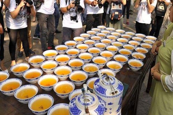 在这里，你可以随时随地喝到清冽的泉水——济南旅行攻略