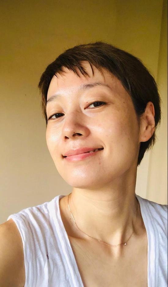 马伊琍又晒素颜照，是天赋，其中一面就在于，饰演天不怕地不怕的梅小瑶；</p><p style=