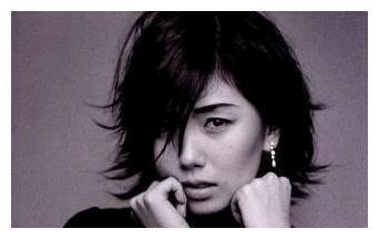比张紫妍还惨的女星，但是活得根本不像人“。被虐待8小时之久！李恩珠是1980年出生于韩国群山市，25岁“自杀”内幕曝光，竟然会选择离开这世界？</p><p style=